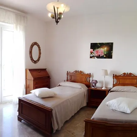 Alessandra Apartment Levanto